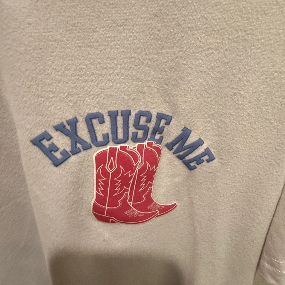 Excuse Me White Graphic Tee - Picture 3 of 4
